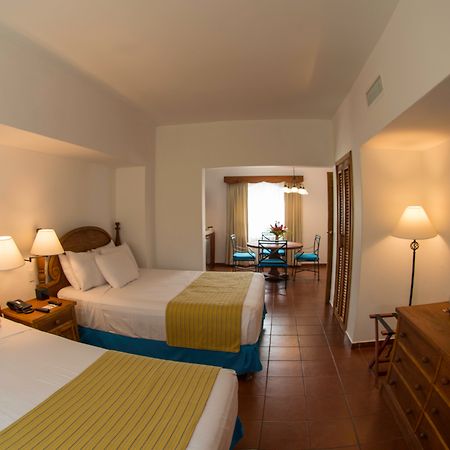 Amatique Bay Hotel Puerto Barrios Eksteriør billede