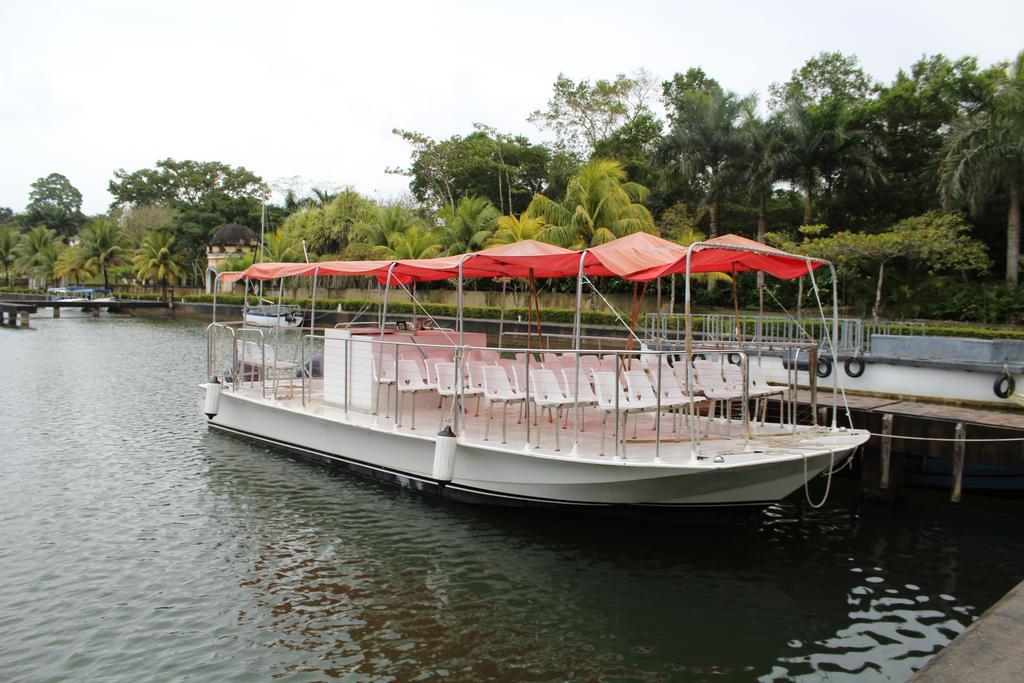 Amatique Bay Hotel Puerto Barrios Eksteriør billede