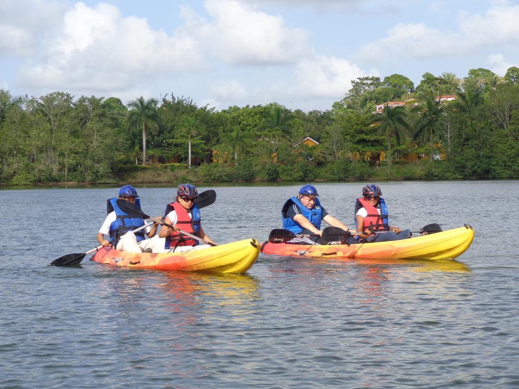 Amatique Bay Hotel Puerto Barrios Eksteriør billede