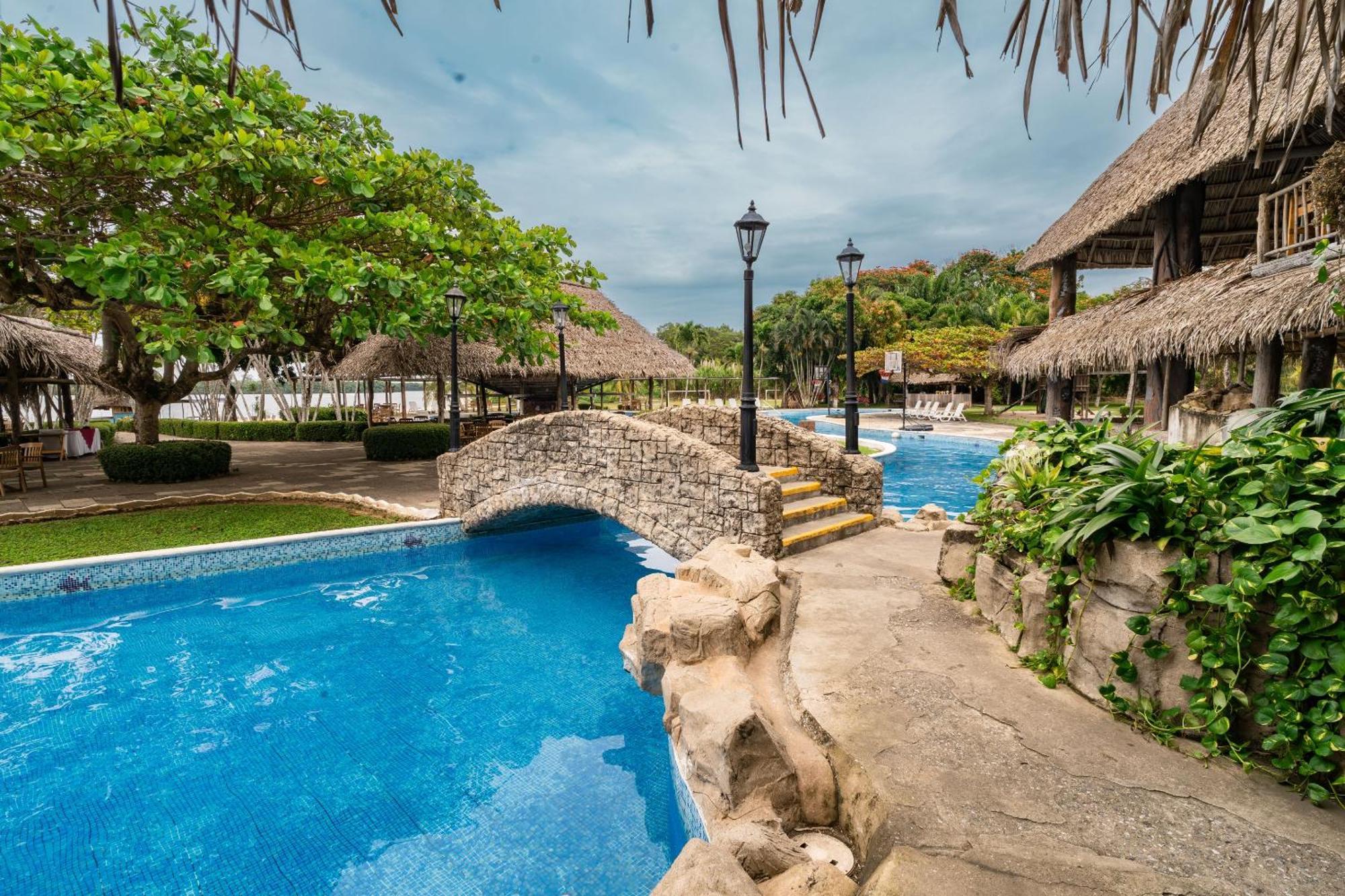 Amatique Bay Hotel Puerto Barrios Eksteriør billede