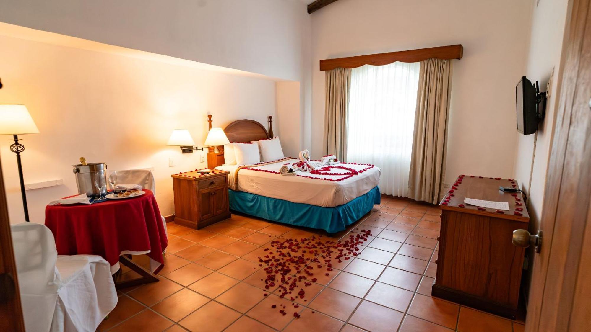 Amatique Bay Hotel Puerto Barrios Eksteriør billede